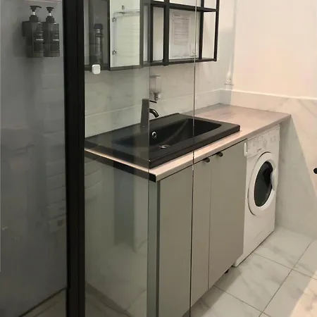 Baker's House Apartment *